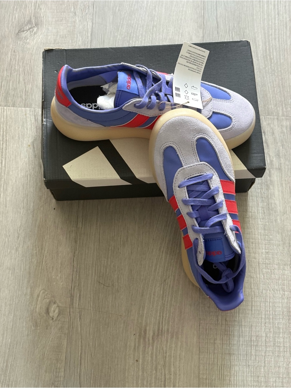 adidas Men’s Purple and Red Retro Runner Sneakers BNWT size 6.5 AT-7: